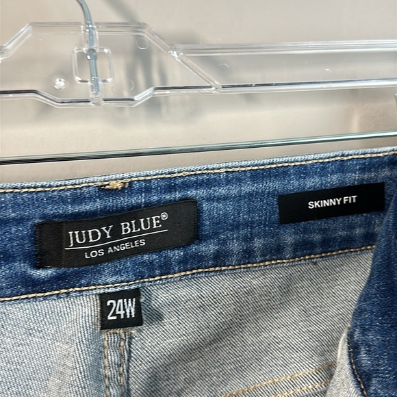 Judy Blue Skylar High Waist Hem Detail Skinny Jeans Size 24W - Picture 15 of 16